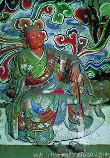 Zijin Temple Main Hall: Sixteen Arhats