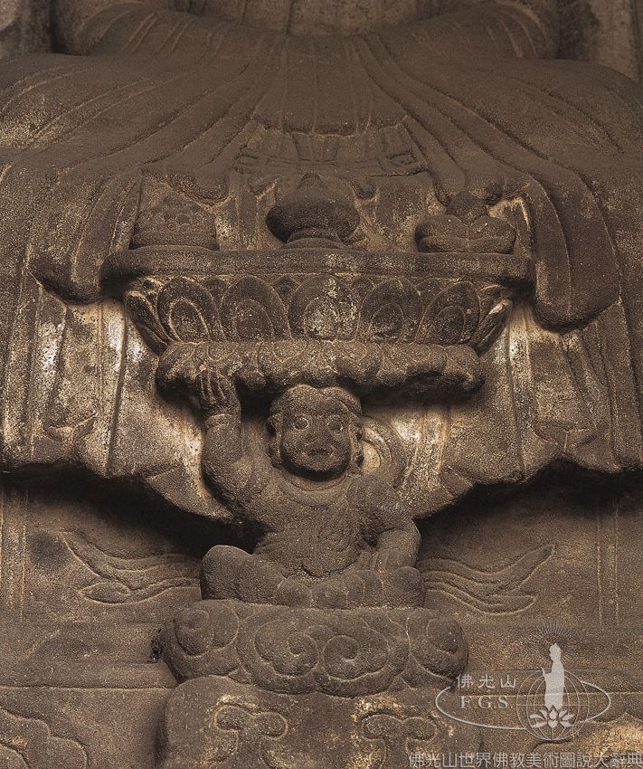 Shizhongshan Grottoes Niche 1: King Yimouxun of Nanzhao