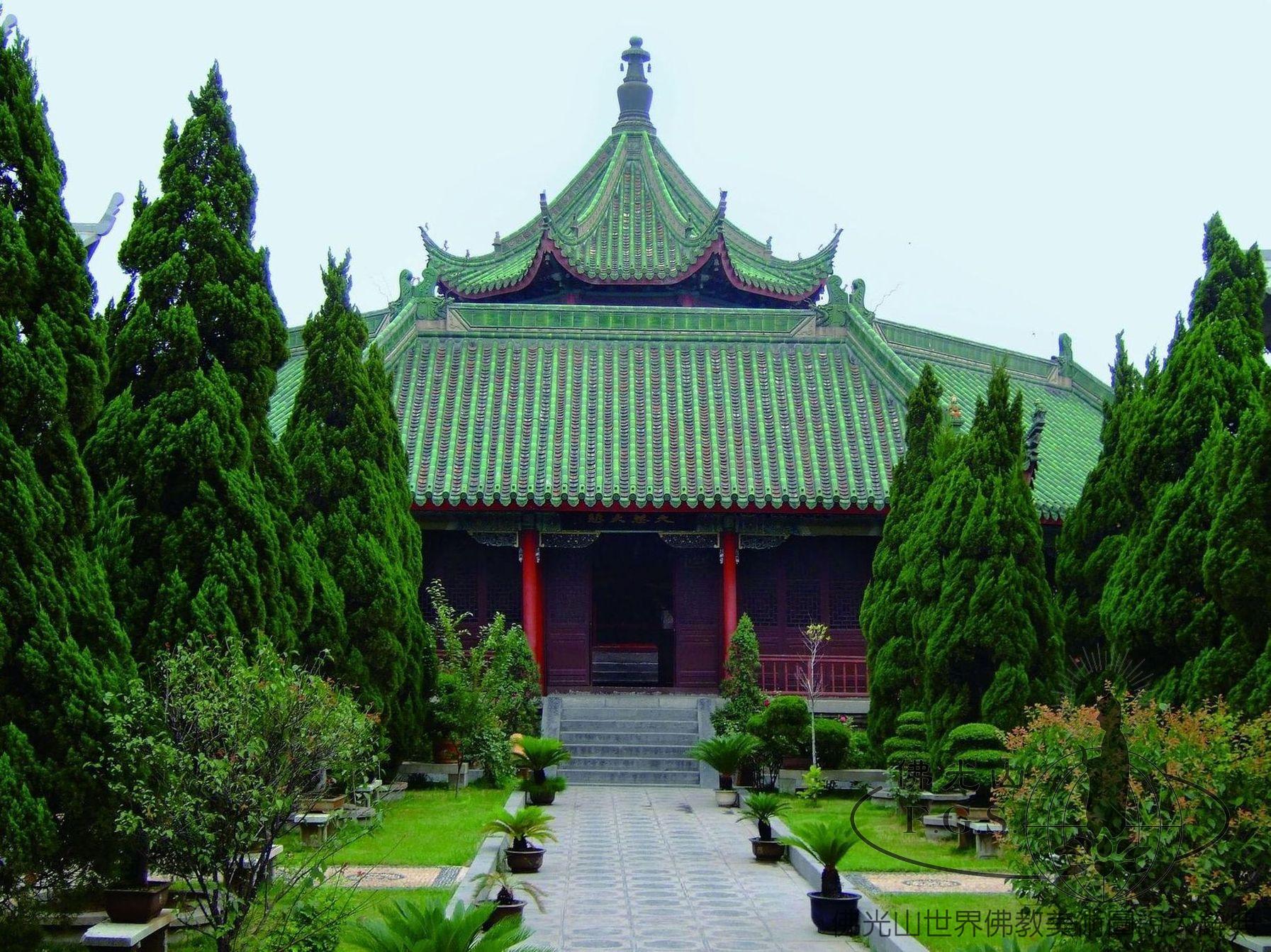 Xiangguo Temple