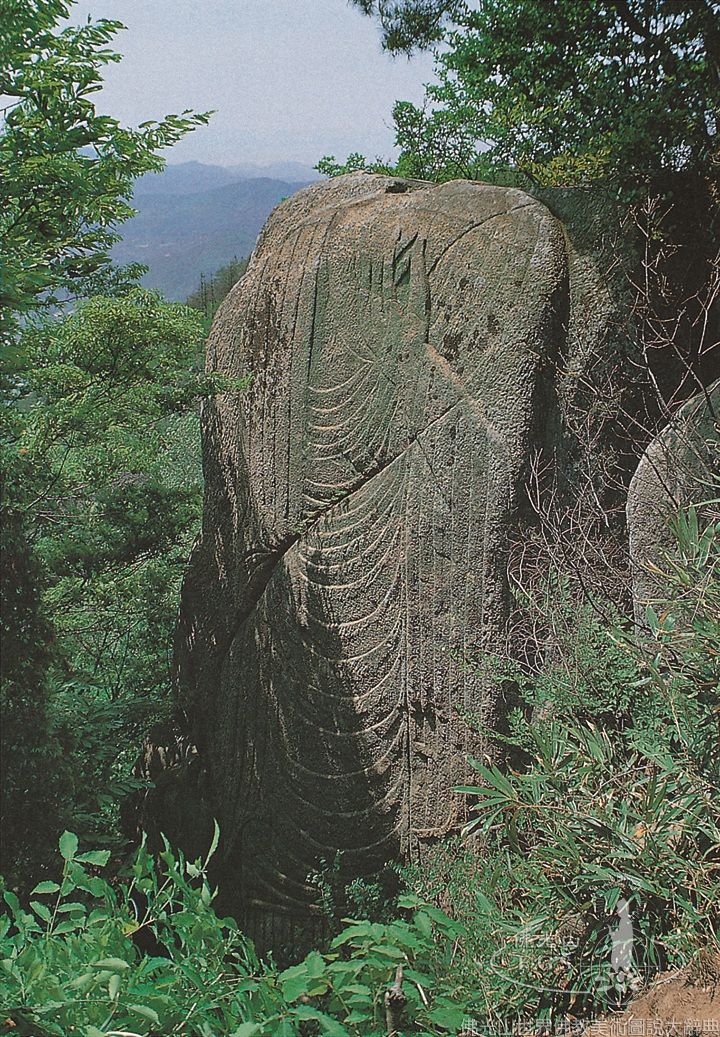 Namsan Yaksugok Valley Rock Carvings: Standing Buddha