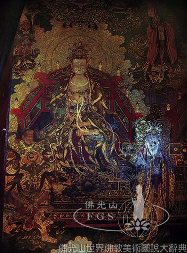 Guanyin Temple Vairocana Hall: Seated Bodhisattvas