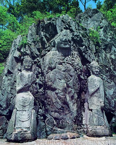 Seoakdong: Buddha Triad