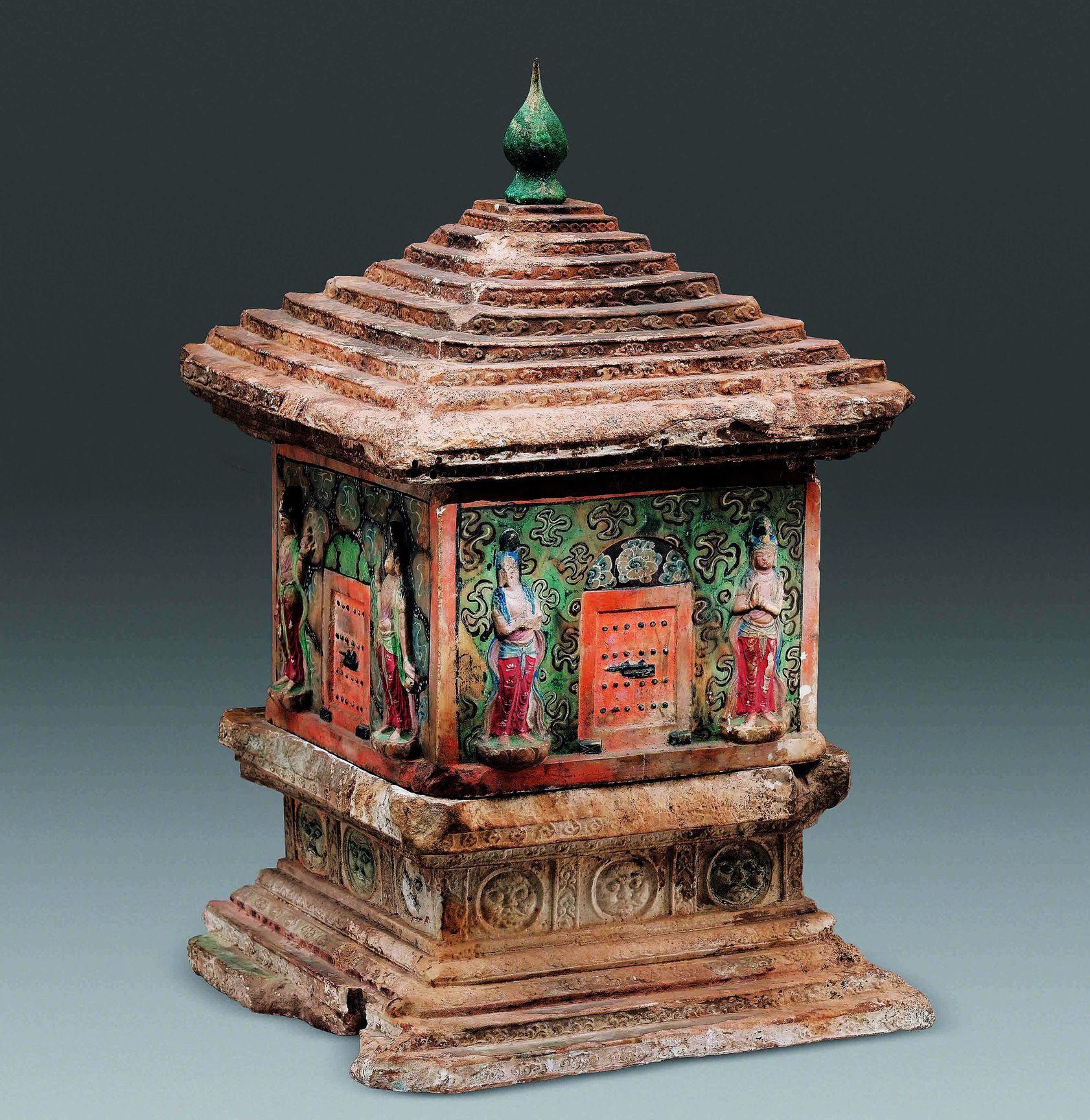 Famen Temple Pagoda: Nested Reliquaries