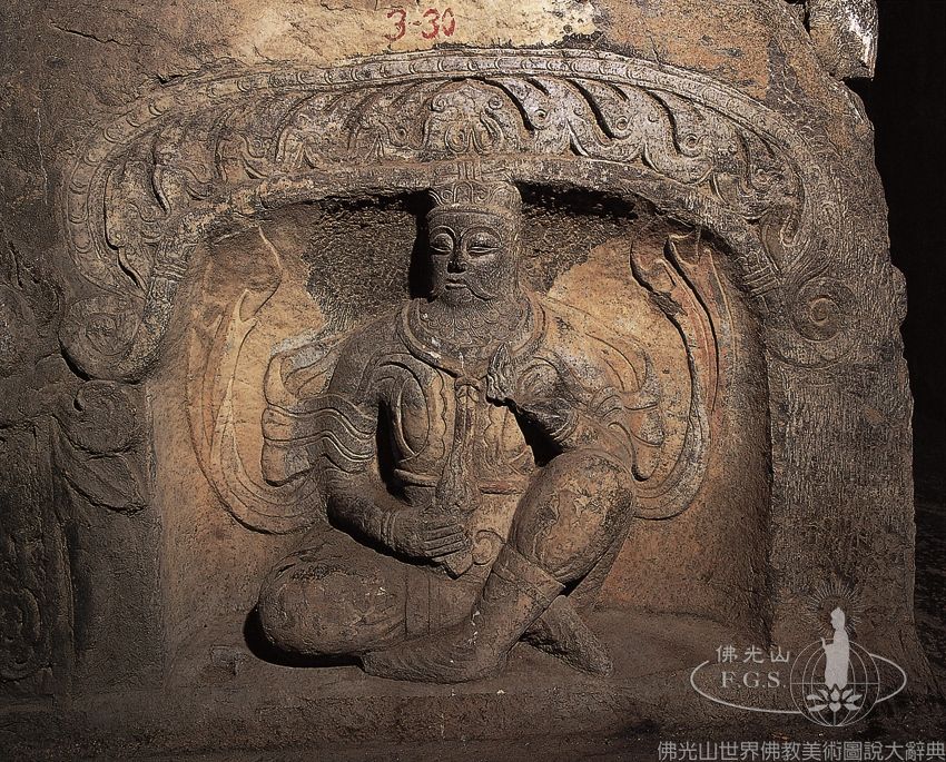 North Xiangtangshan Grotto 9: Deities