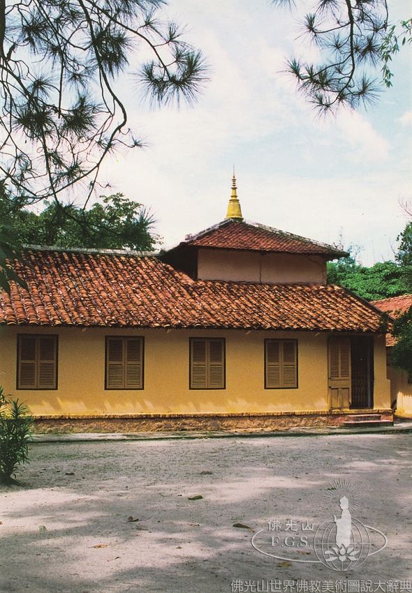 Buu Quang Temple