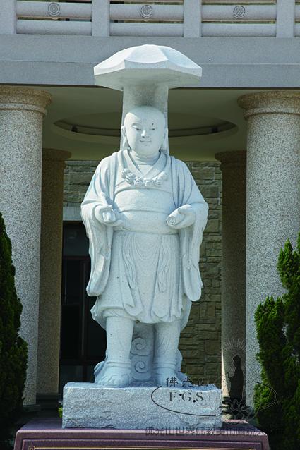 Fo Guang Shan Buddha Museum: Eight Patriarchs