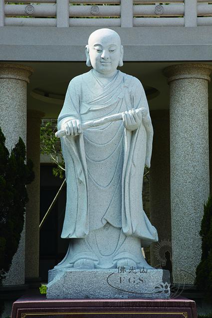 Fo Guang Shan Buddha Museum: Eight Patriarchs