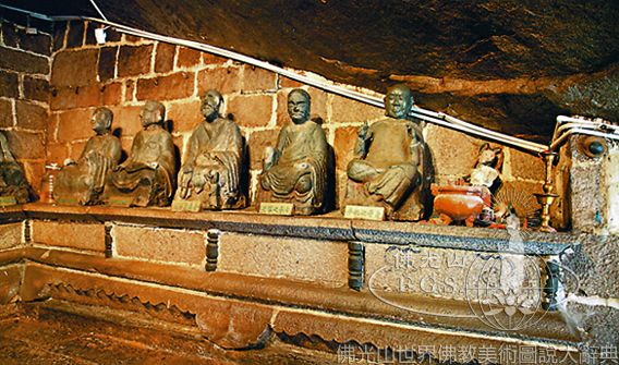 Shengshui Temple Qiyun Cave: Eighteen Arhats