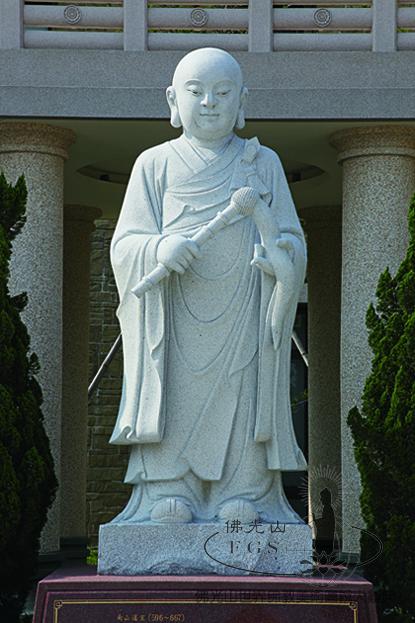 Fo Guang Shan Buddha Museum: Eight Patriarchs