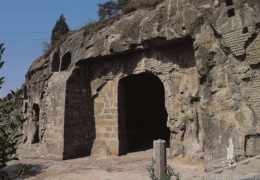 Longmen Grottoes 2050, 2055, and 2062