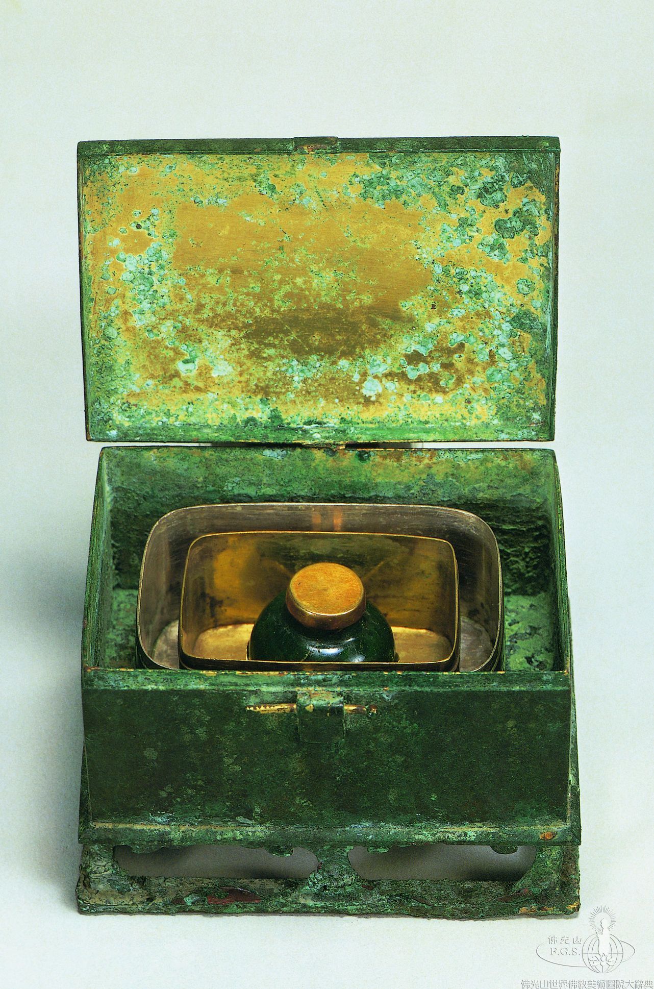 Sufukuji Temple Pagoda: Nested Reliquaries