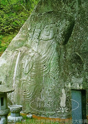 Donghwasa Temple Yeomburam Hermitage: Buddha and Bodhisattva