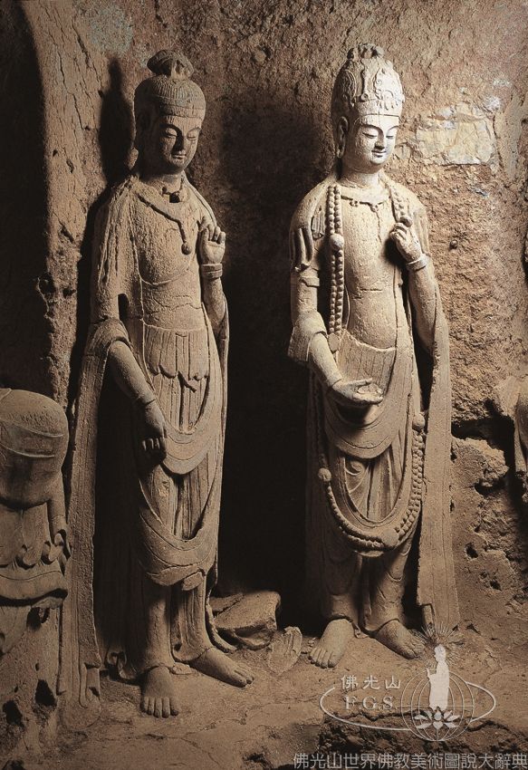 Maijishan Grotto 62: Attendant Bodhisattvas