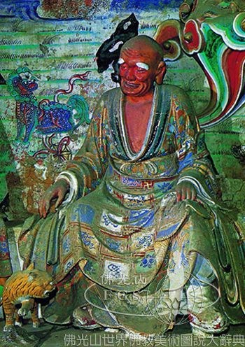 Zijin Temple Main Hall: Sixteen Arhats