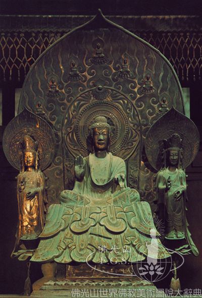 Horyuji Temple Golden Hall: Sakyamuni Buddha Triad