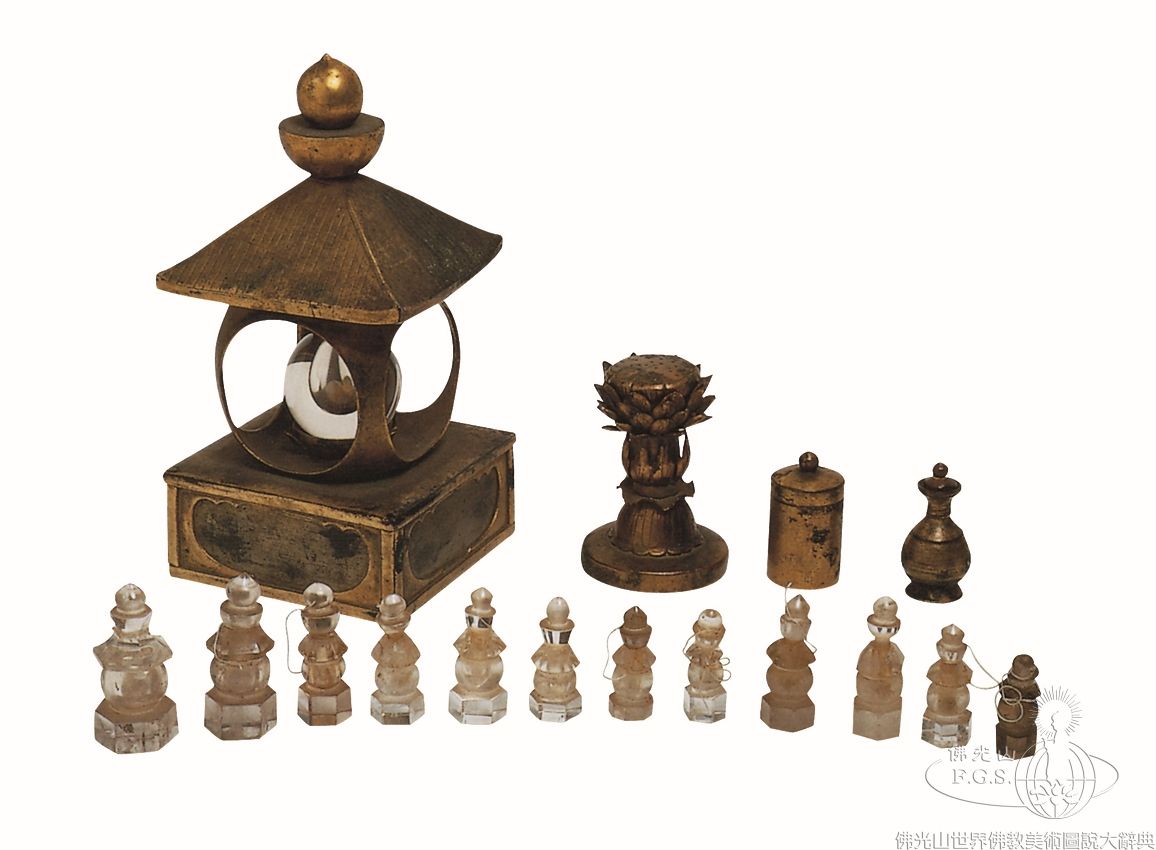 Hojoin Temple Thirteen-Tier Pagoda: Votive Objects