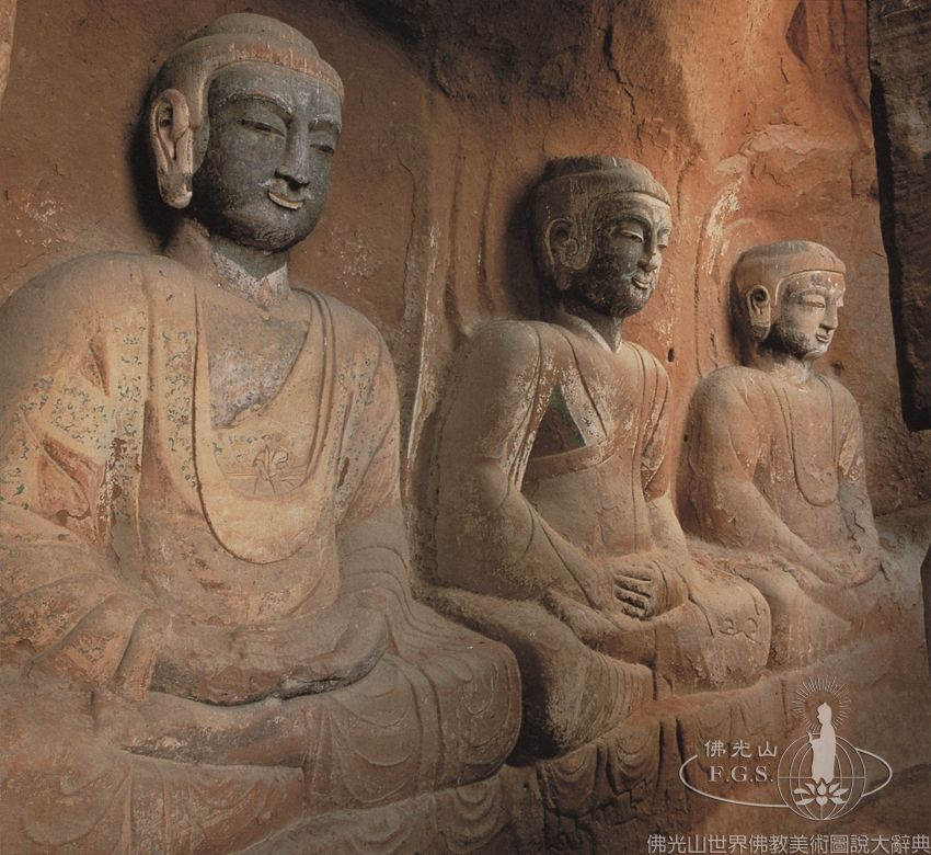 Xumishan Grotto 51: Seated Buddhas