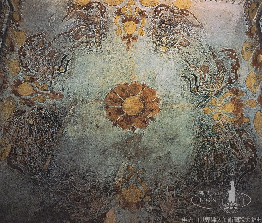 South Xiangtangshan Grotto 7: Ceiling