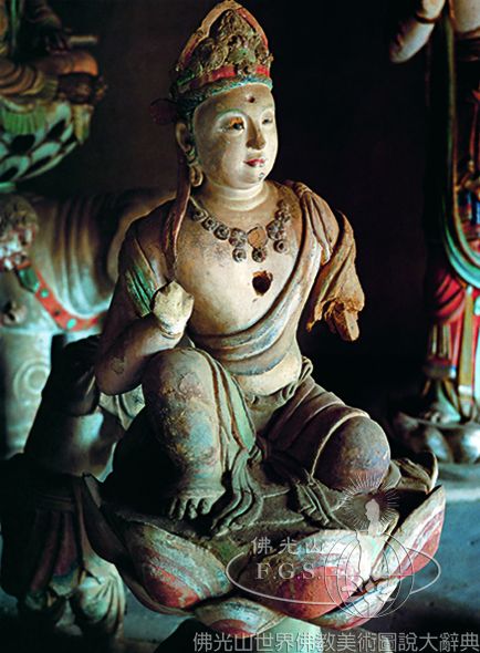 Wutaishan Nanchan Temple Main Hall: Kneeling Bodhisattvas