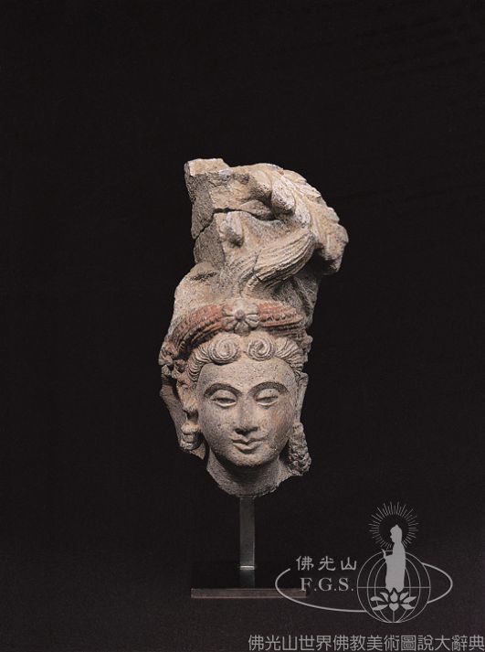 Tapa-i-Shotor: Heads of Female Figures