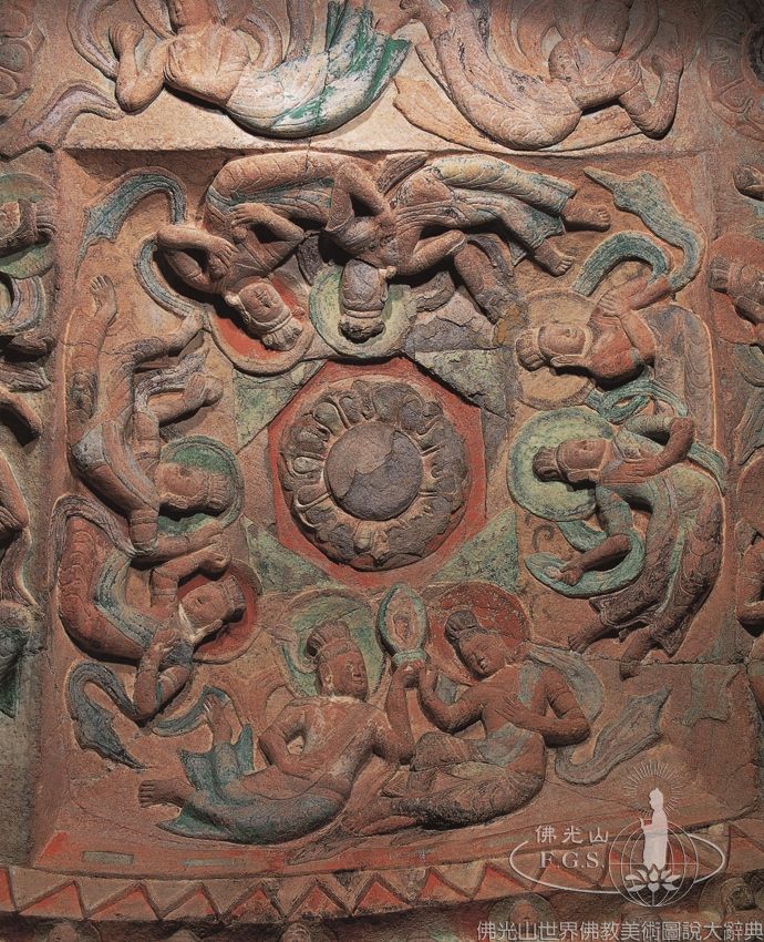 Yungang Grotto 7: Ceiling