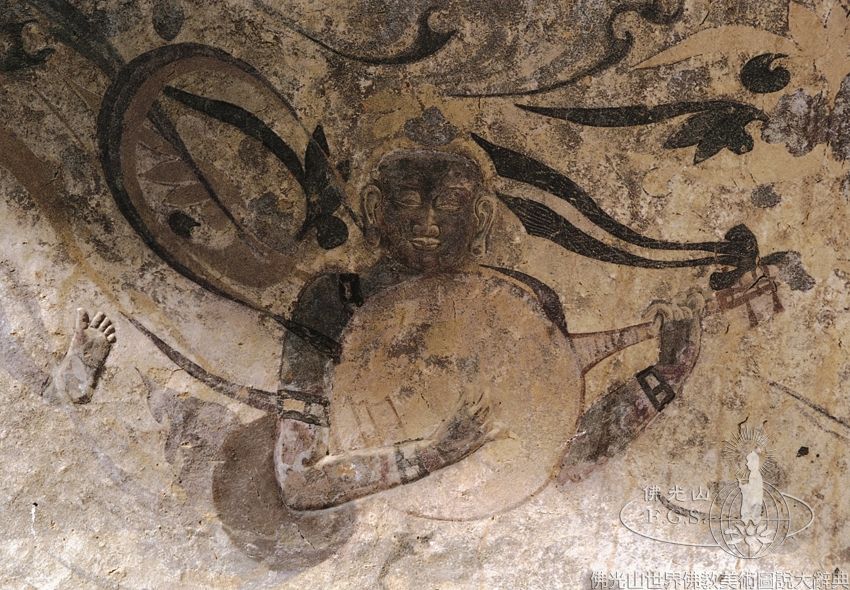 Maijishan Grotto 4: Apsaras