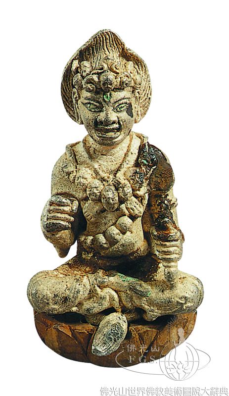 Chongsheng Temple Qianxun Pagoda: Vairocana Buddha Triad