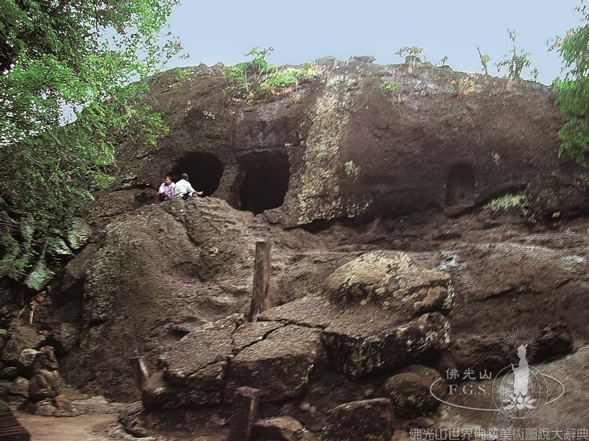 Selomangleng Caves