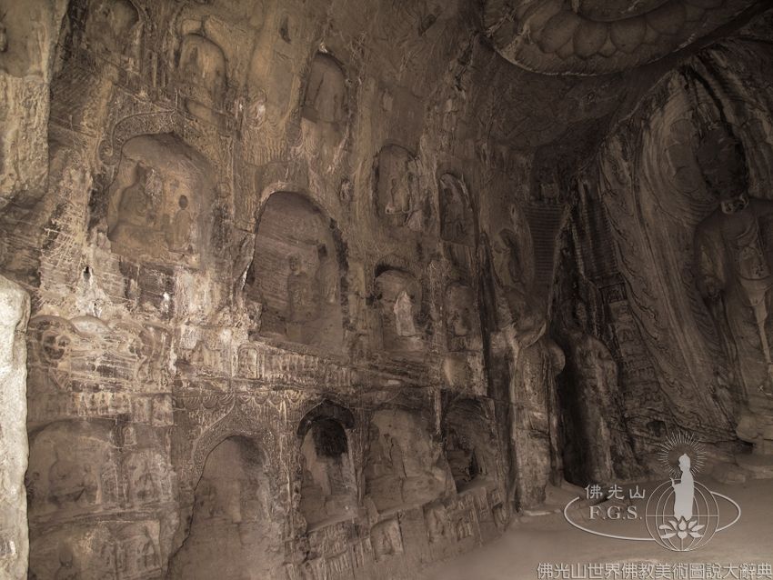 Longmen Grotto 712