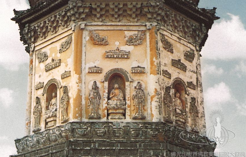 Chongxing Temple Twin Pagodas