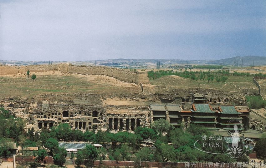 Yungang Grottoes: Twin Grottoes