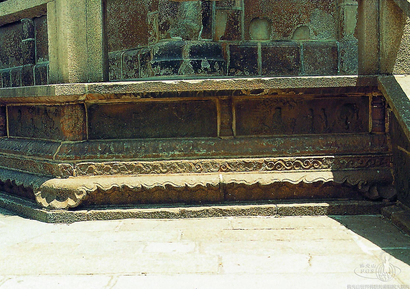 Kaiyuan Temple Twin Pagodas