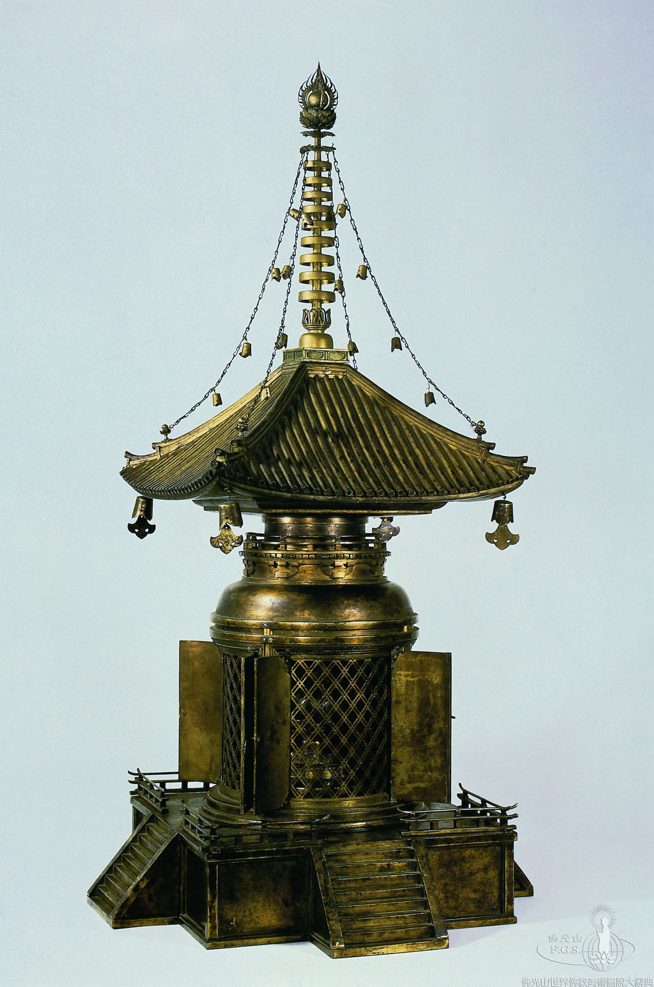 Saidaiji Temple: Reliquary Stupa and Reliquary Container