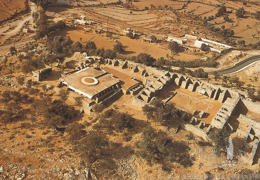 堯里安佛寺遺址鳥瞰圖