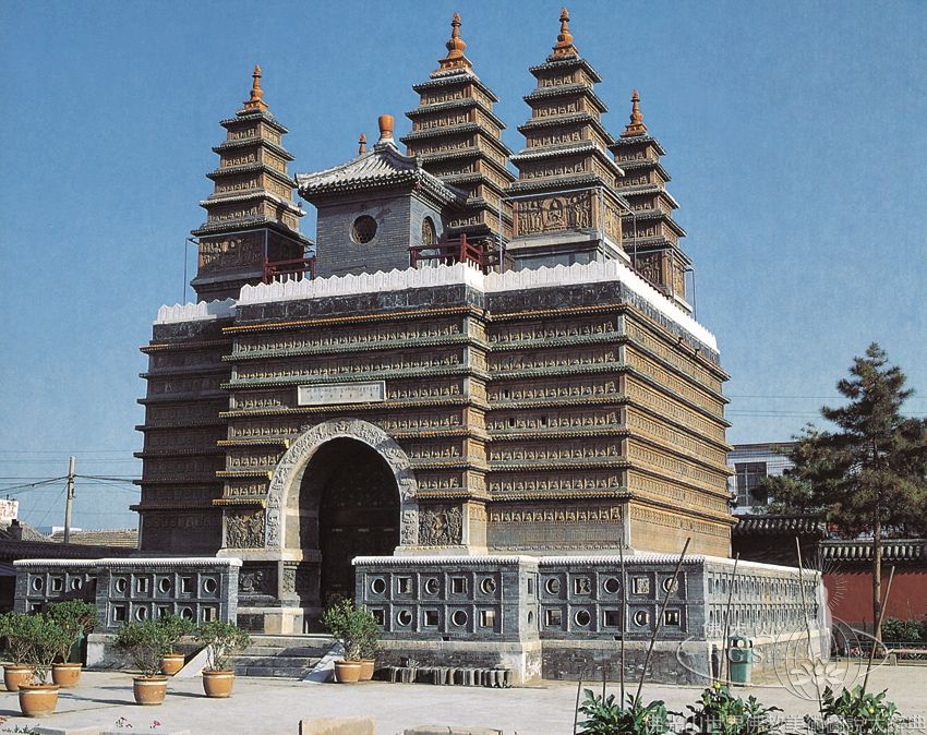 慈燈寺金剛座舍利寶塔