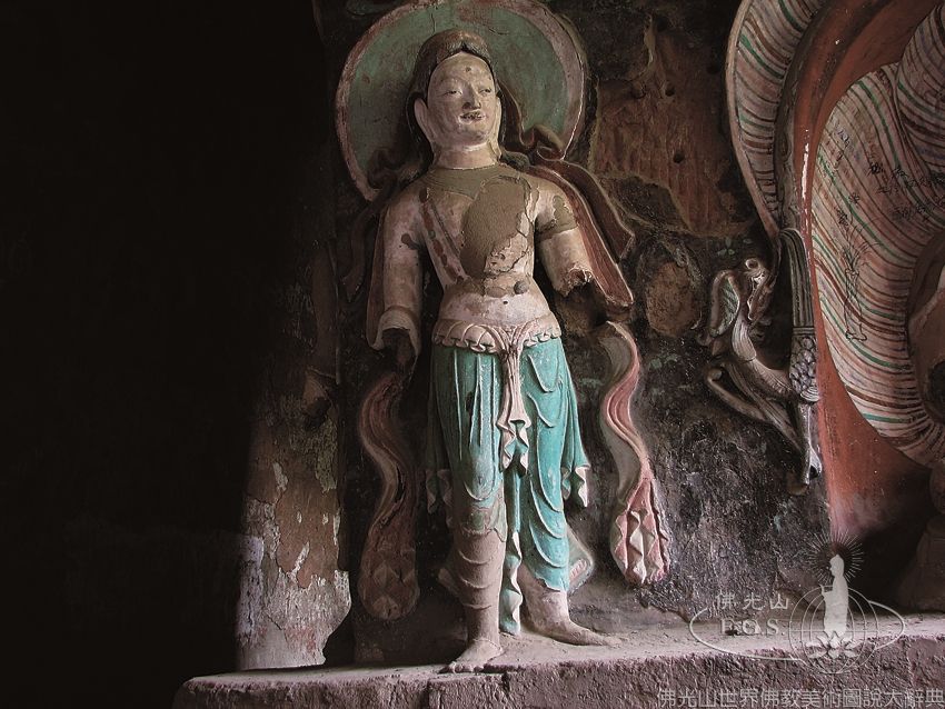 金塔寺石窟東窟中心柱右面下層龕外菩薩像