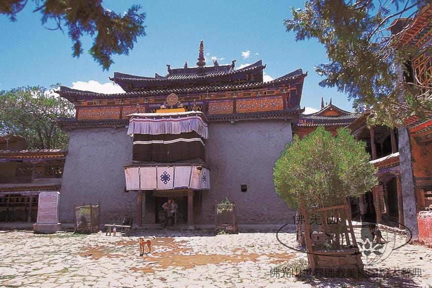 夏魯寺拉康