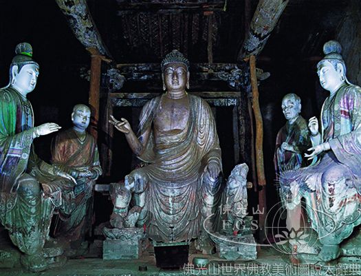 青蓮寺下寺正殿造像