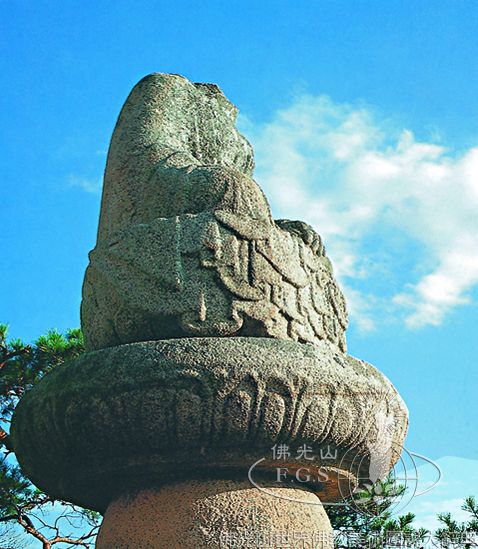 茸長寺谷佛坐像（局部）