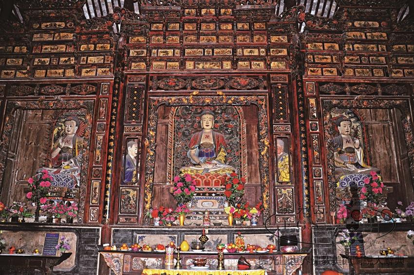 龍華寺大雄寶殿三世佛坐像