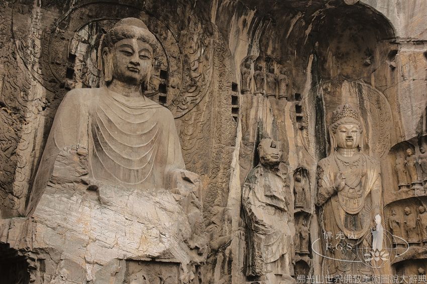 龍門石窟奉先寺大像龕（局部）