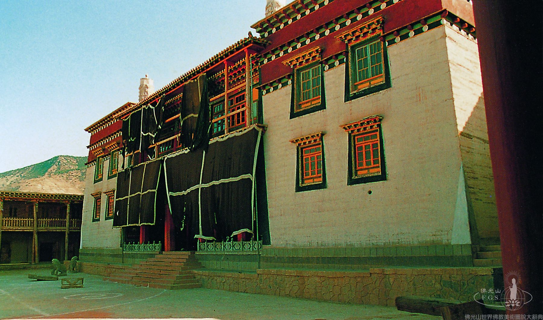 東竹林寺大殿