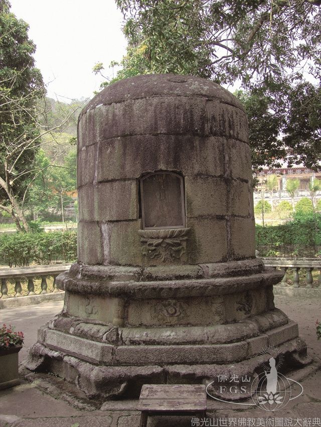 靈山寺舌鏡塔