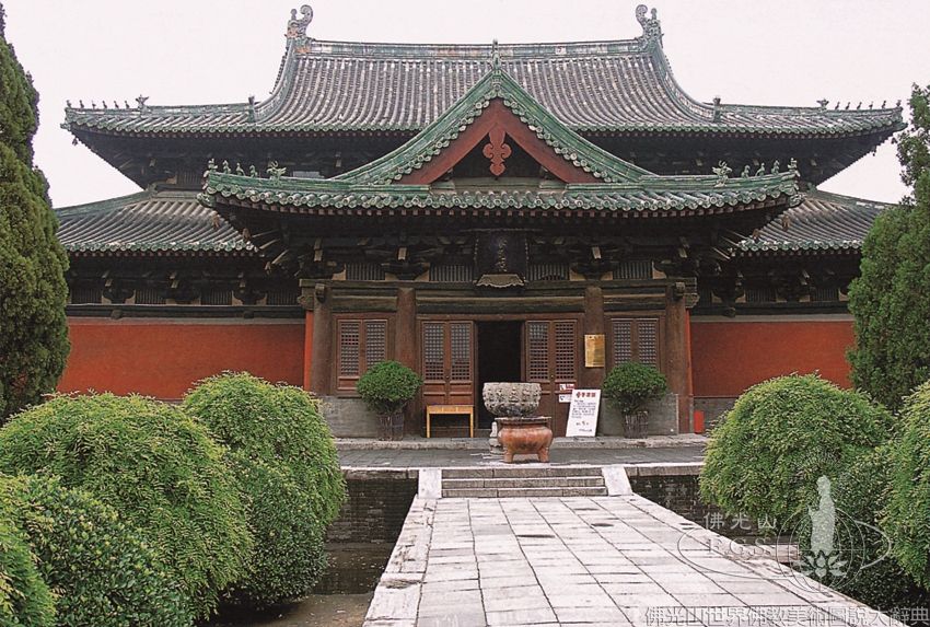 隆興寺摩尼殿（重檐歇山頂）