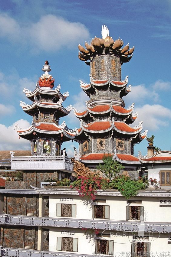 觀世音寺正殿寶塔