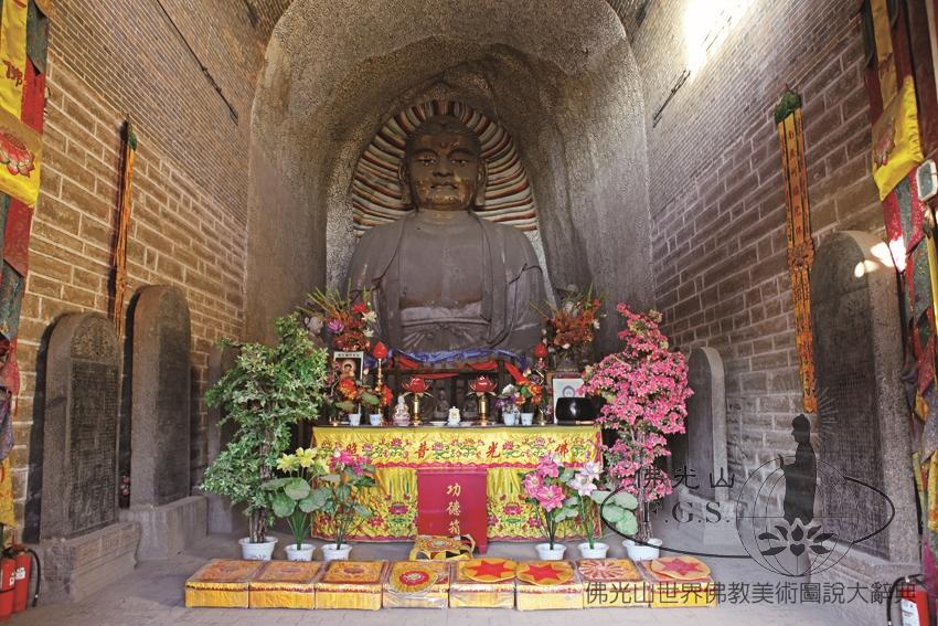 淨因寺大佛閣阿彌陀佛坐像