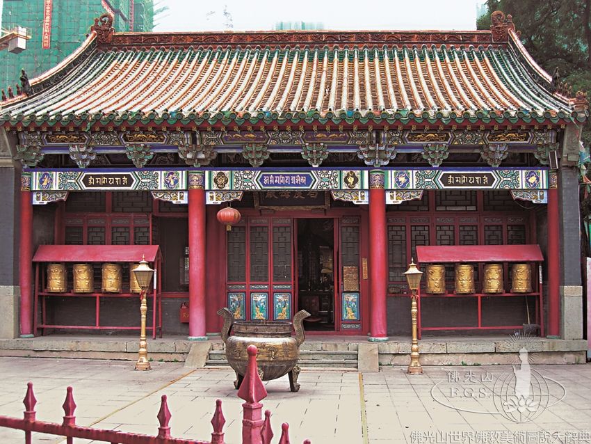 實勝寺山門