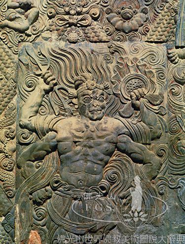 修定寺塔塔門力士像
